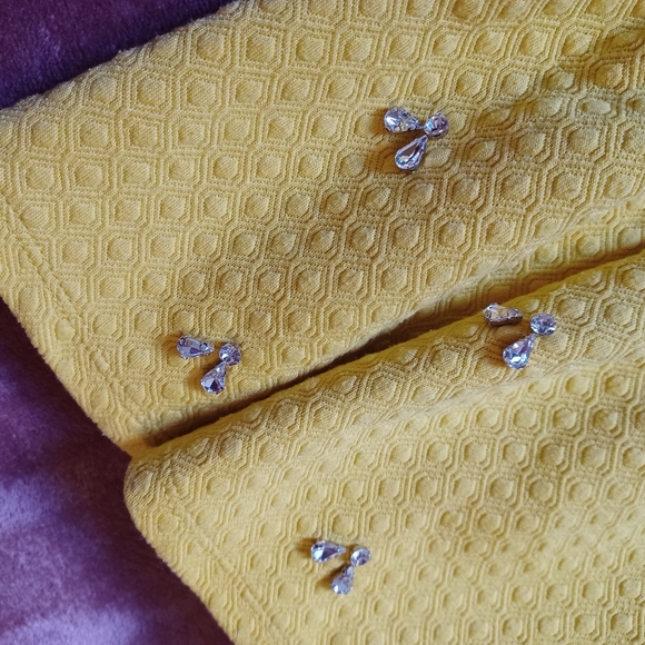 Yellow Mini Bee dress jewel accent thick lined gorgeous feminin ruffles Bey mini - Picture 7 of 13